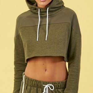 Gymshark Nikki Blackketter Cropped Hoodie Size S